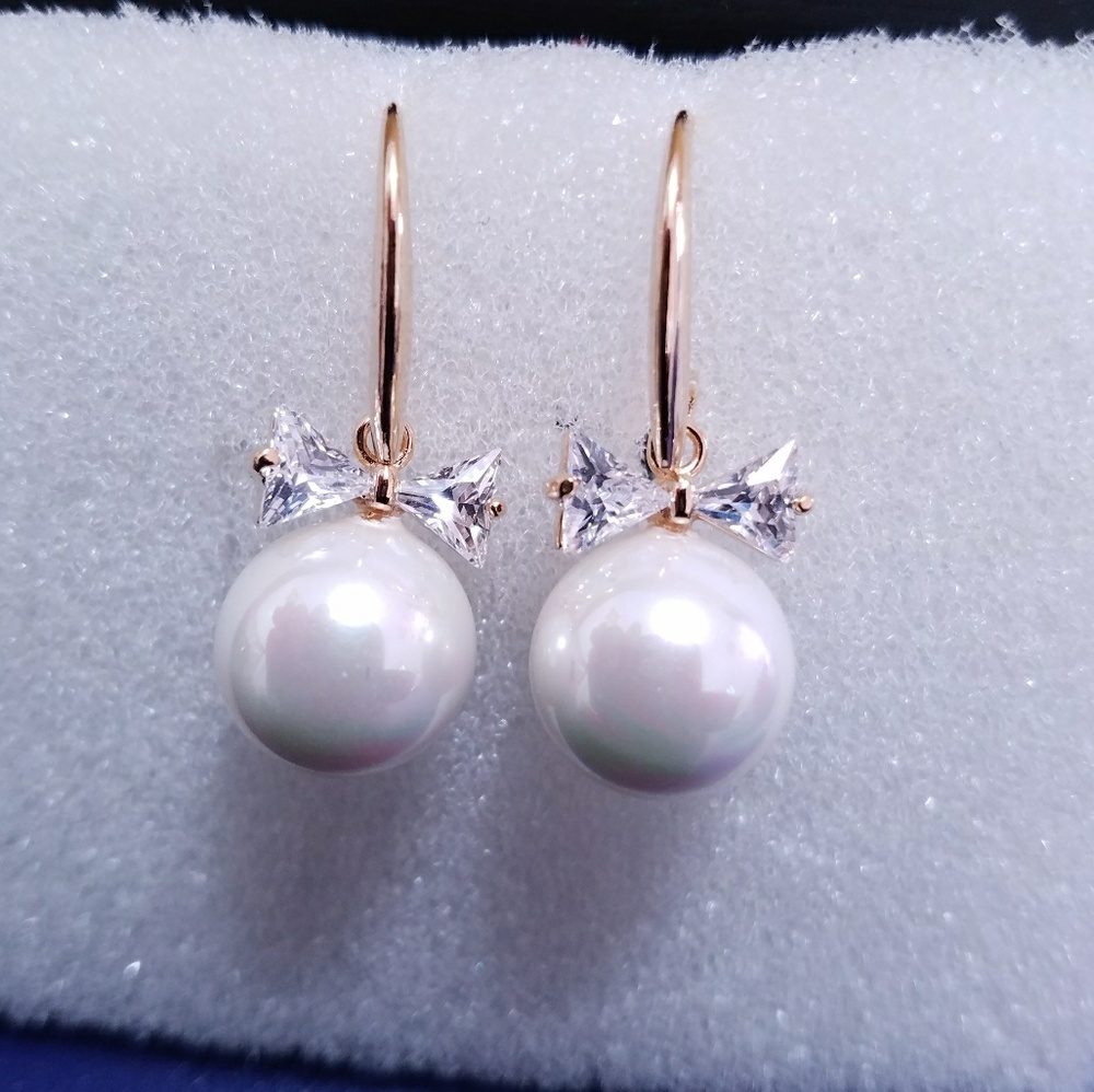 Gold plated Crystal bow pearl drop earring