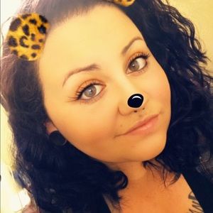 Meet your Posher, Elena