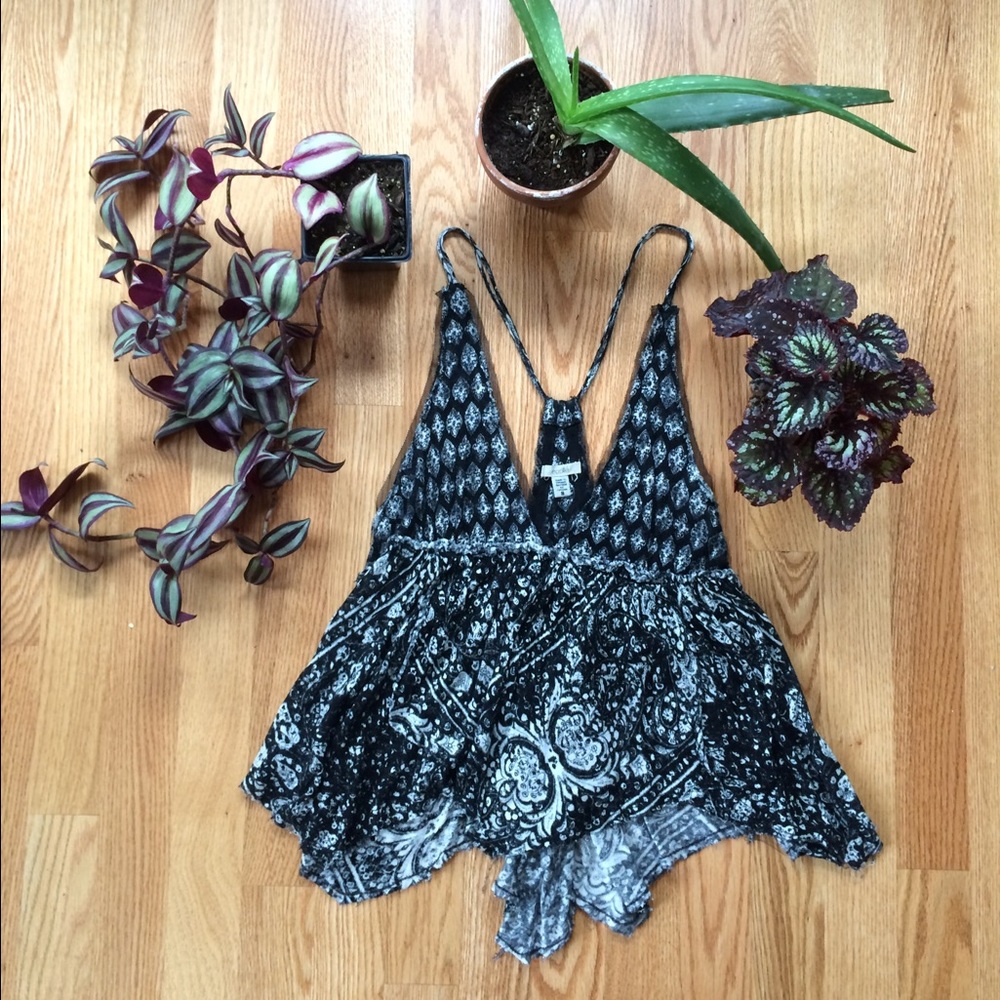 Urban outfitters crop top
