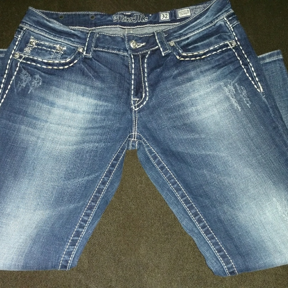 Miss Me Crop Jeans