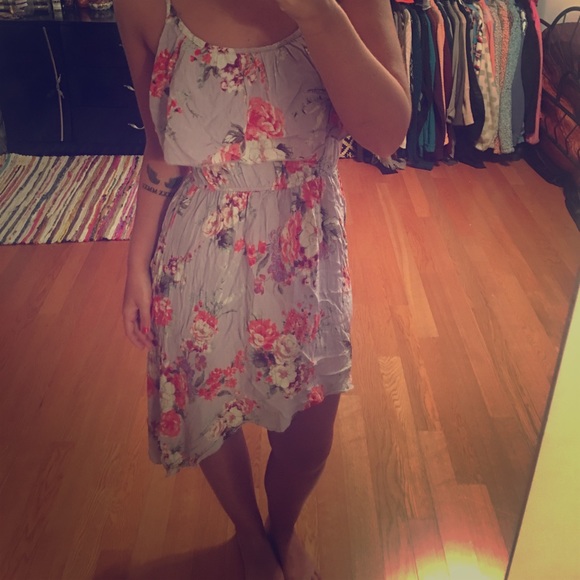 High low dress from Charlotte Russe! - Picture 1 of 4