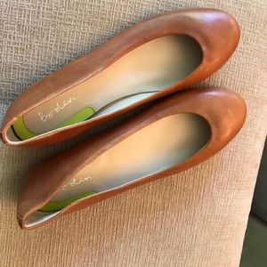 Boden brown leather ballet flats.
