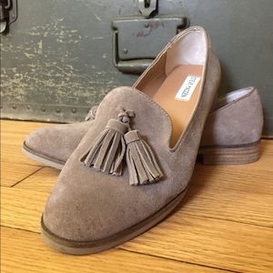 Last Chance Sale! Steve Madden Tasseled Loafers