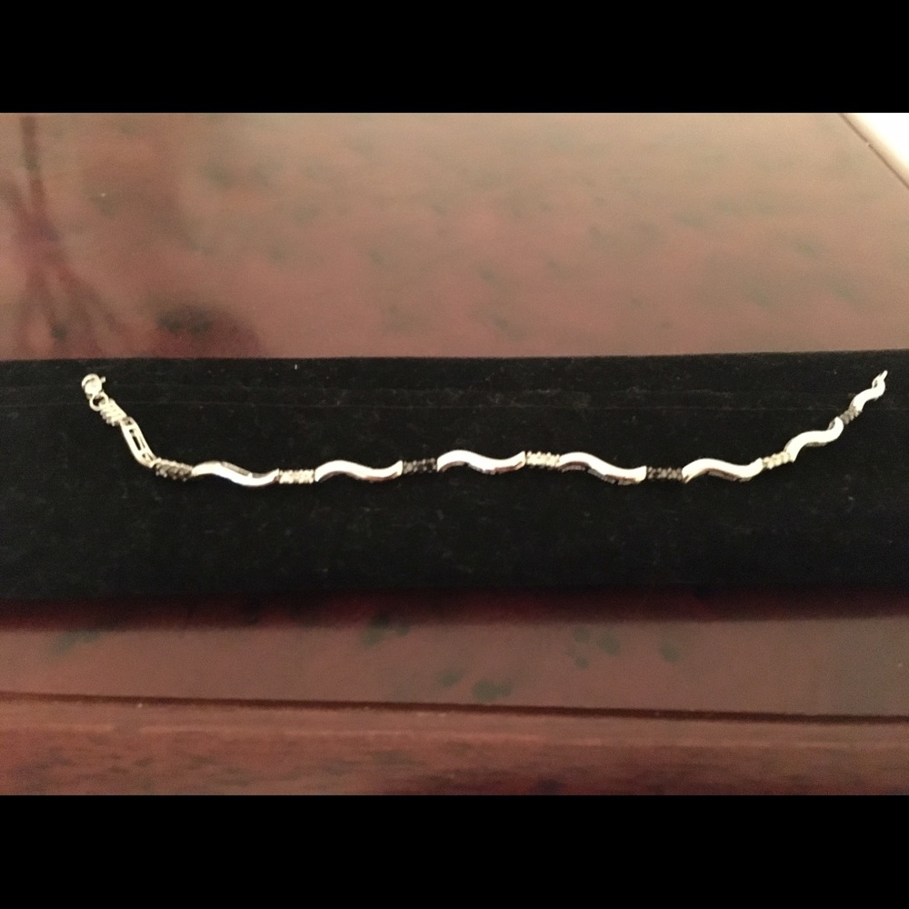 Black & white diamond bracelet