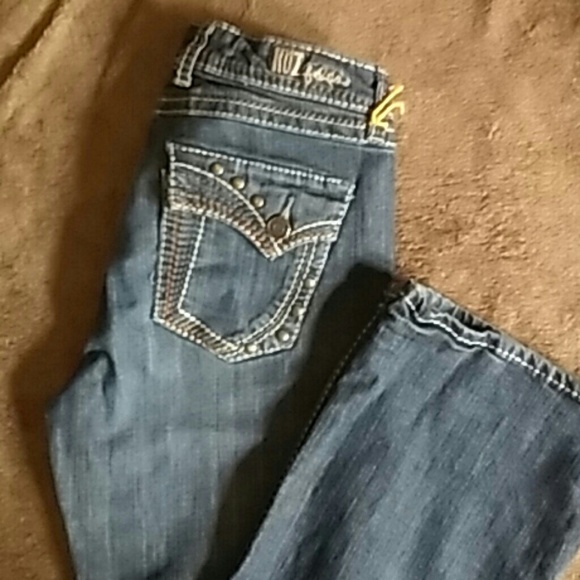 KUT - Picture 1 of 1