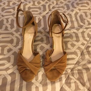 Jessica Simpson light brown suede wedges