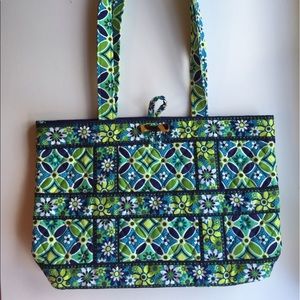Vera Bradley tote