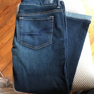 American eagle size 8 artist crop jeans