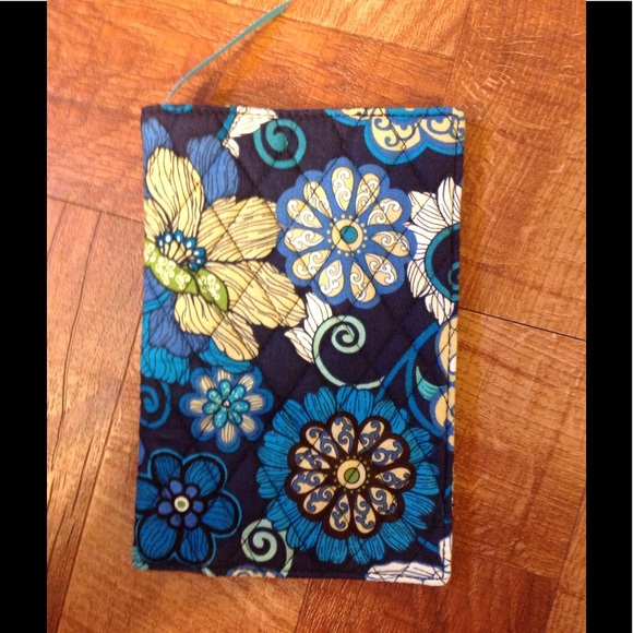 Vera Bradley Handbags - Vera Bradley Book Cover!