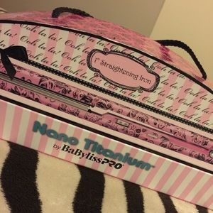 BaByliss Pro Nano Titanium Straightener