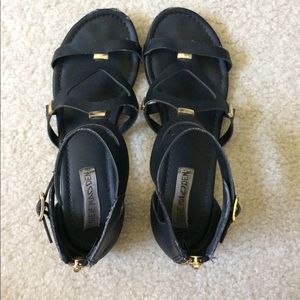 BLACK STEVE MADDEN GLADIATOR SANDALS