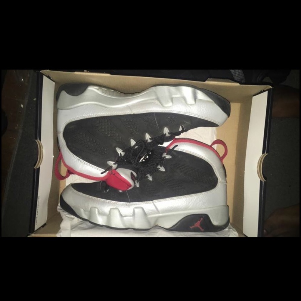 Johnny Kilroy 9s