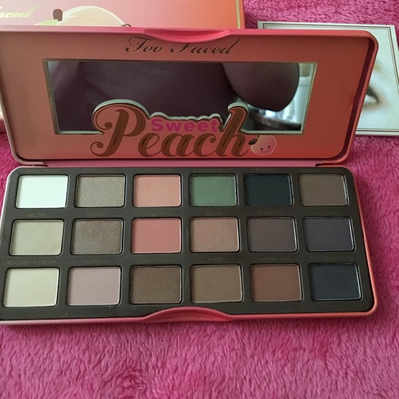 Yummy.... Too Faced Peach Palette - Picture 2 of 4
