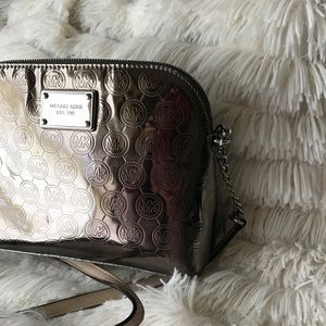 🛍SOLD🛍 Michael Kors cross body bag