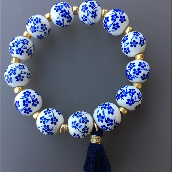 Jewelry - Beautiful Blue Flower with Tassel Bracelet