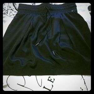 Medium Guess black mini skirt
