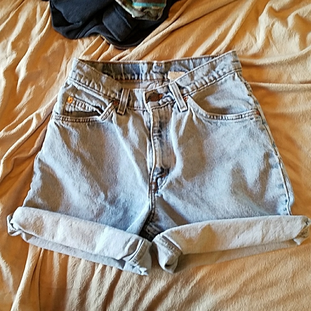 Vintage high waisted Levis shorts