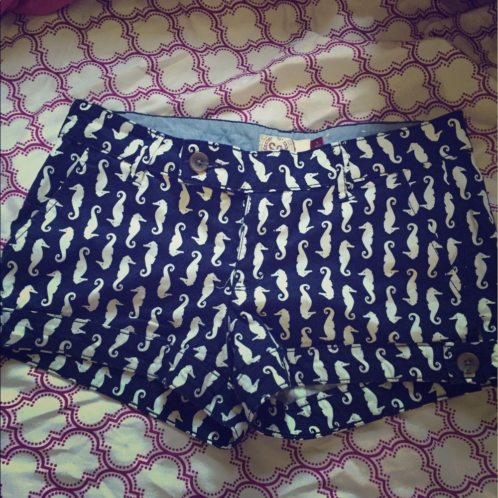 Seahorse shorts