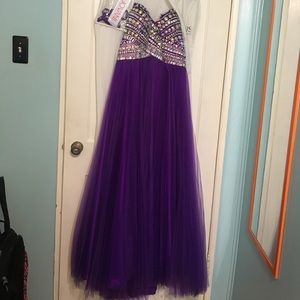 Jovanni Prom dress(read description on sizing!)
