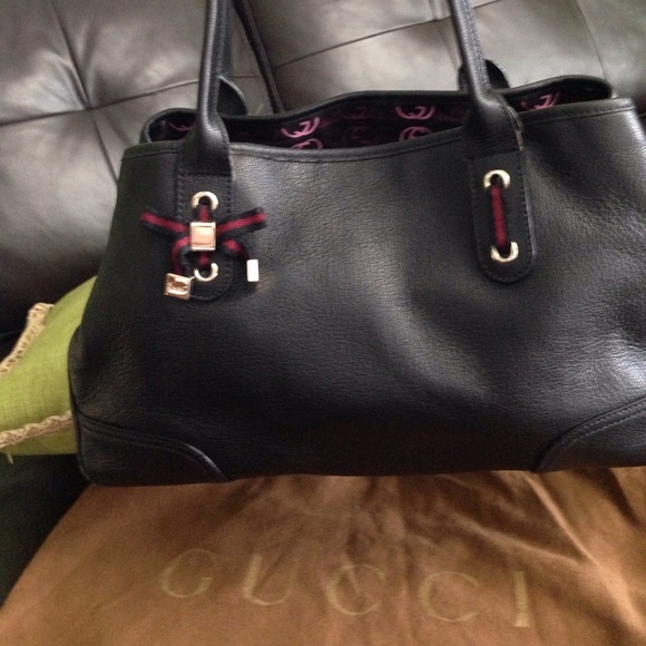 Back to school! Authentic Gucci bag! - Picture 3 of 8