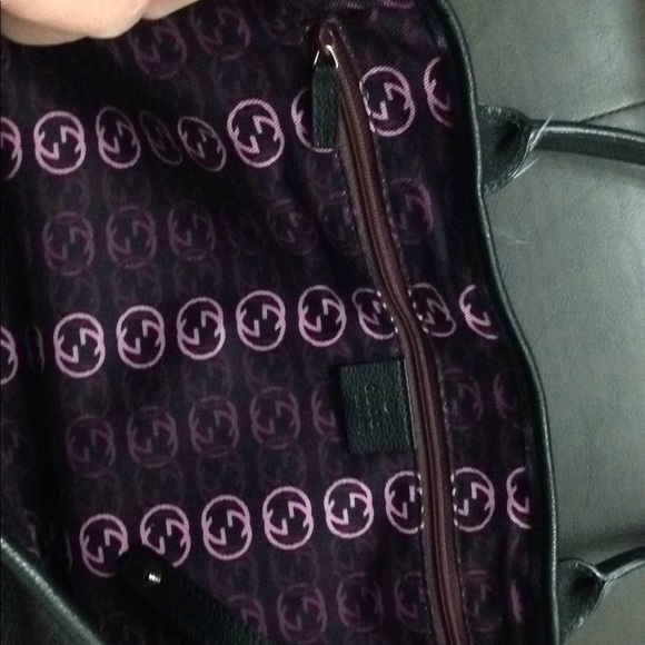 Back to school! Authentic Gucci bag! - Picture 8 of 8