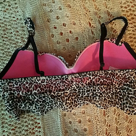 Leopard lace bralette. - Picture 2 of 3