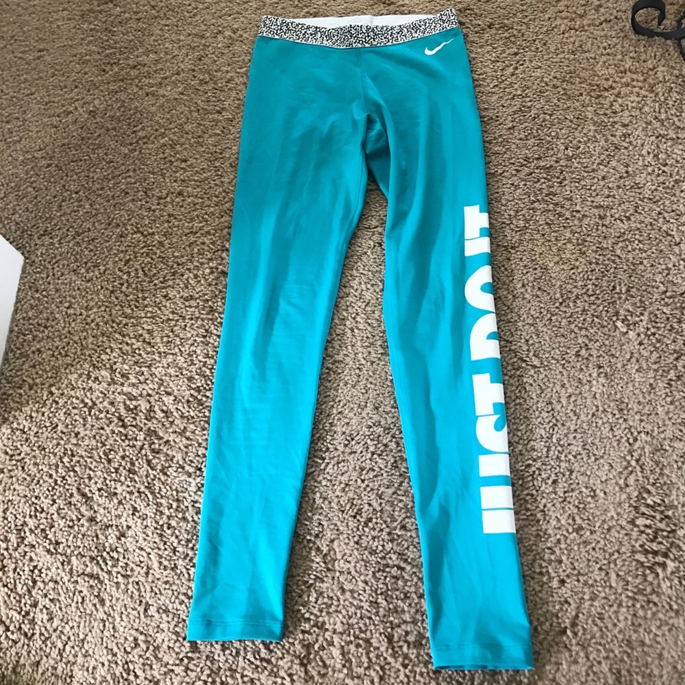 Nike pro thermal leggings