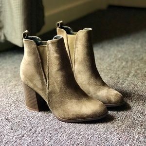 NWOT Booties