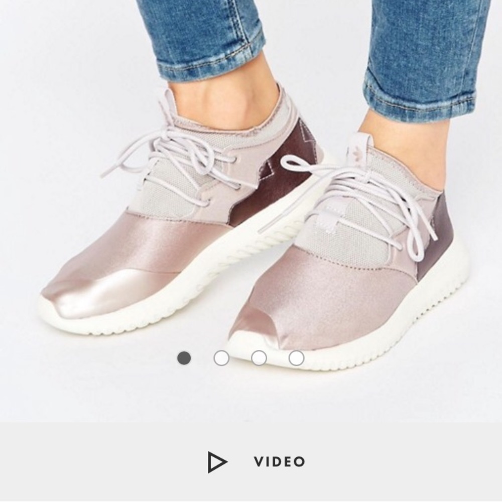 Adidas Originals Dusky Pink Tubular sneakers