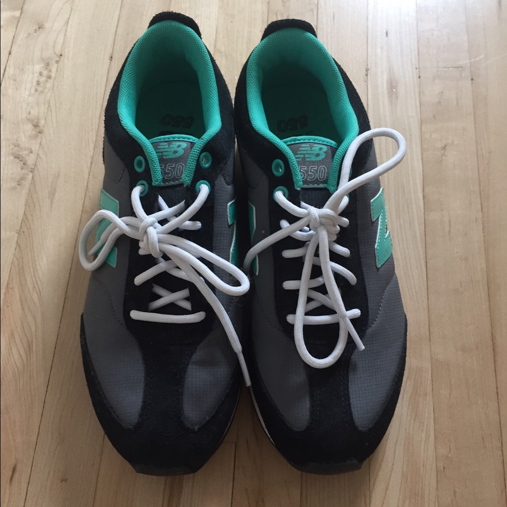 New Balance Tennis Shoes
