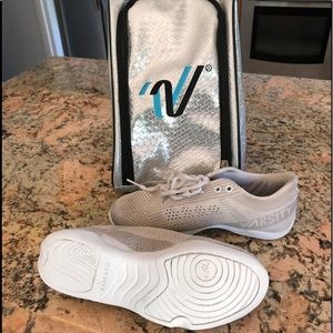 Varsity V-Force Cheerleading Sneakers & case