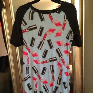 LLR Julia size M lipsticks