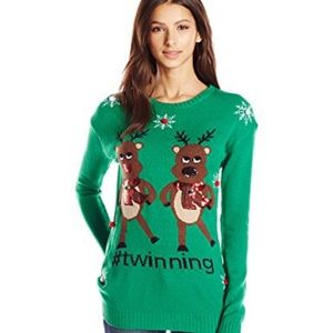 Ugly/cute Christmas sweater! #twinning