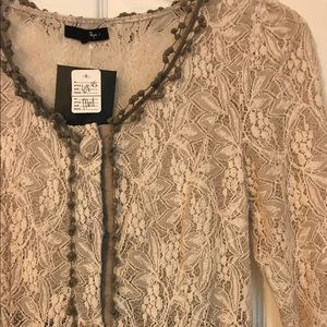 Beautiful elegant top