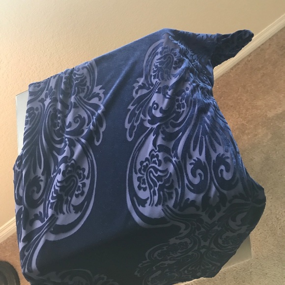 Dress - Picture 6 of 7