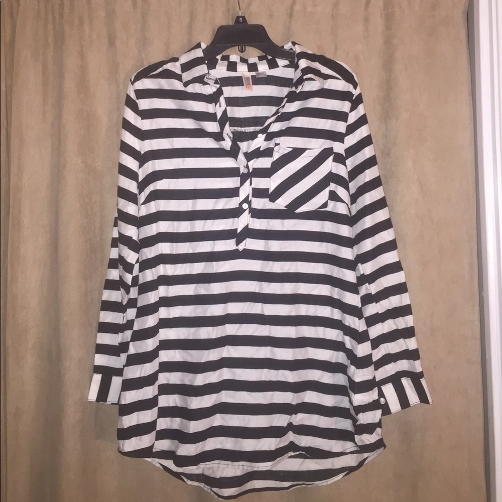 Black & White Striped Top by Route 66