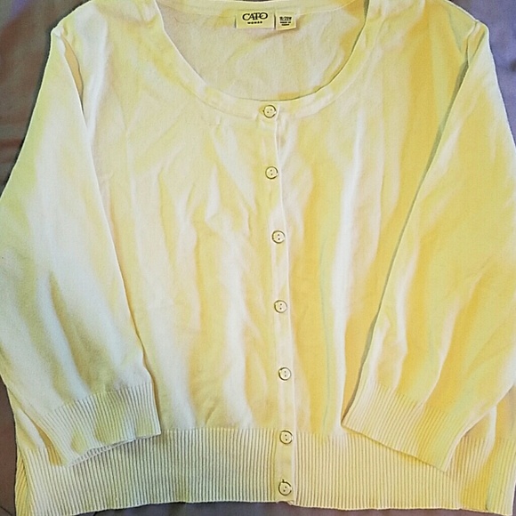 White cardigan - Picture 1 of 3