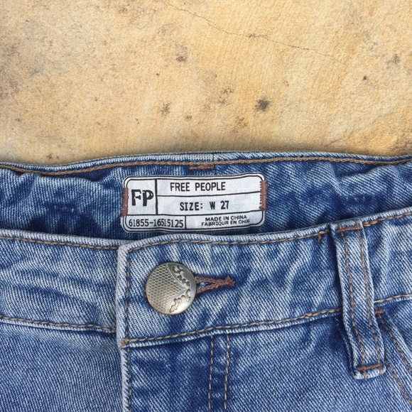 Free people denim booty shorts - Picture 2 of 3