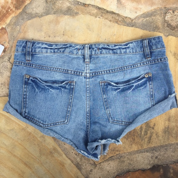 Free people denim booty shorts - Picture 3 of 3