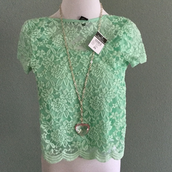NWT (XS) Lace Mint Color La Rue 21 Crop Top - Picture 2 of 3