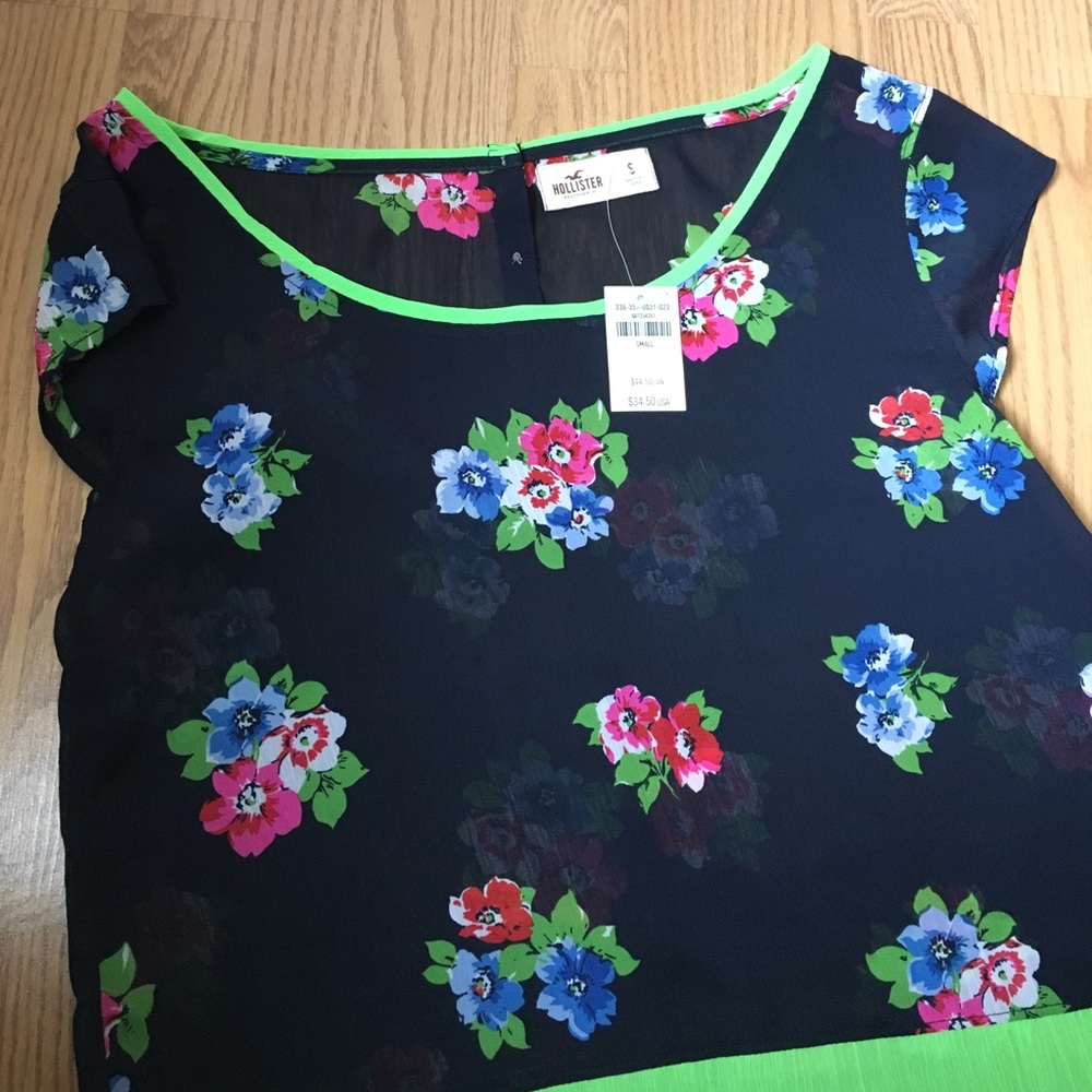 Hollister Button Back Shirt NWT