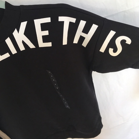 H&M Crewneck - Picture 3 of 4