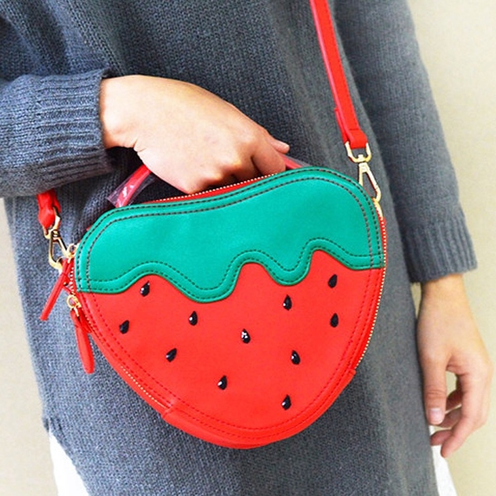 Kawaii Strawberry Crossbody Bag - Picture 1 of 4