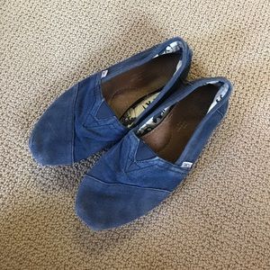 Classic navy/dark blue Toms