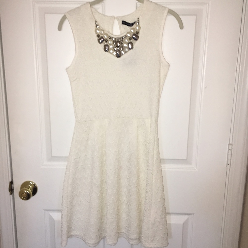 White Dress with Beaded Neckline - US 4