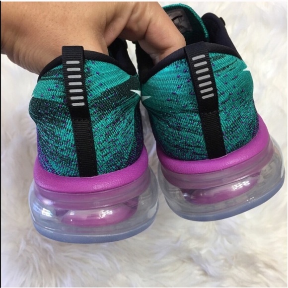 🚨LAST CHANCE TONIGHT🚨 Nike Flyknit Max - Picture 4 of 5