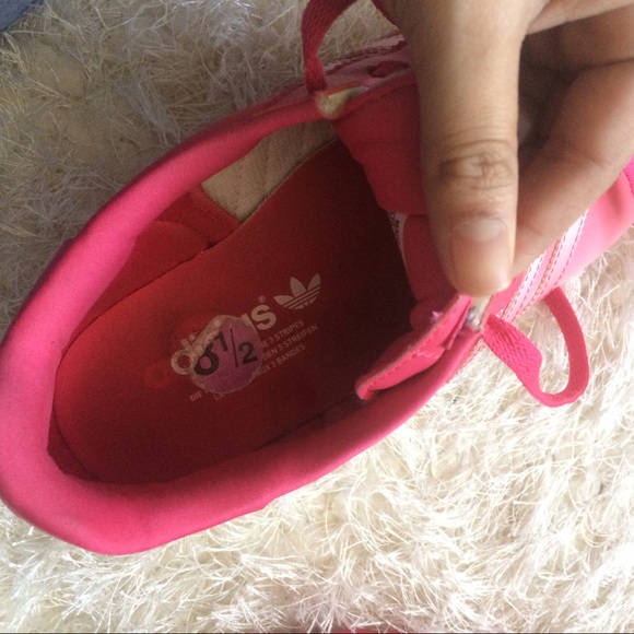 Adidas - Picture 3 of 5