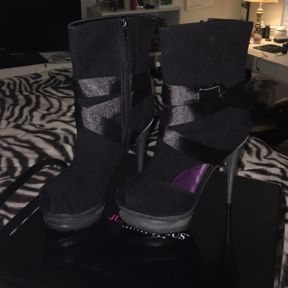 Black Stiletto Boots - Picture 1 of 4