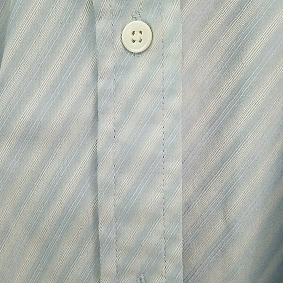 Button down with dramatic cuff - Picture 4 of 4