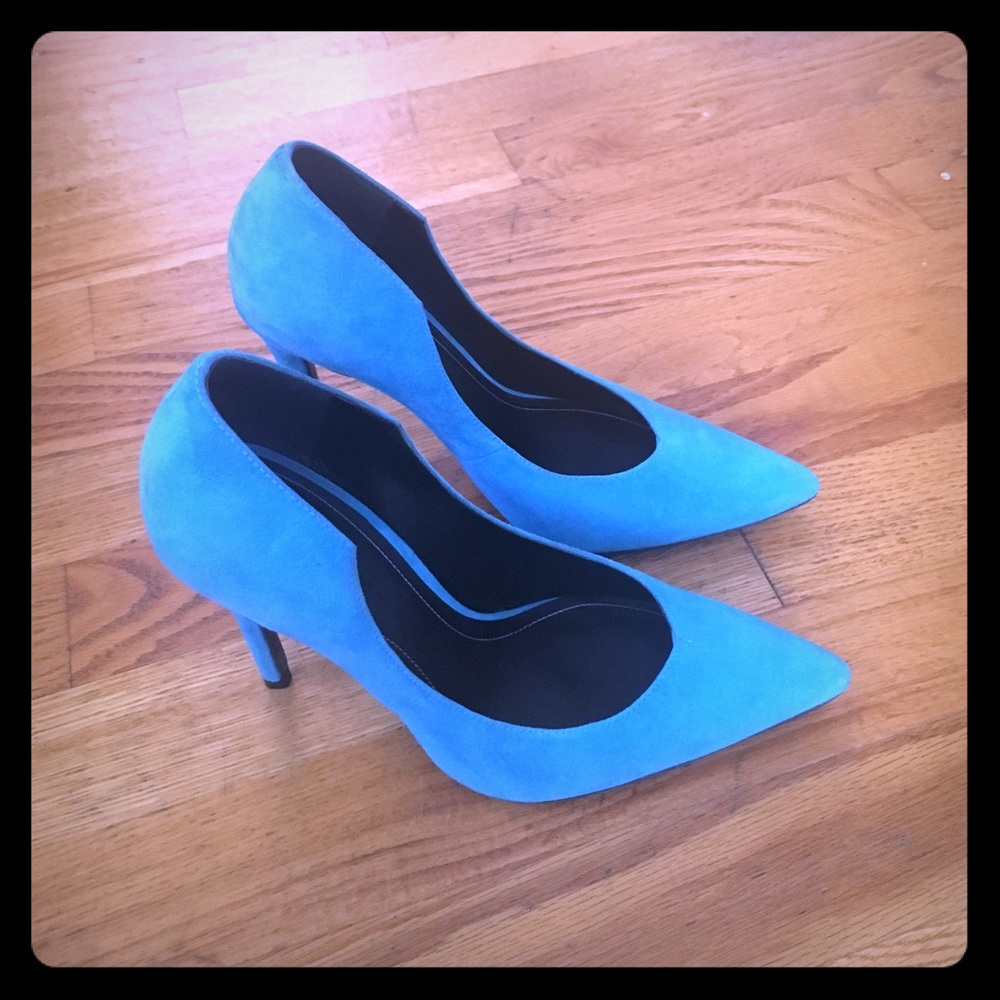 SOLD Kendall and Kylie blue suede pumps!